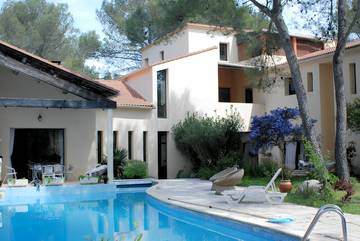 Cottage pour 2 personnes, avec jardin et piscine à Grabels