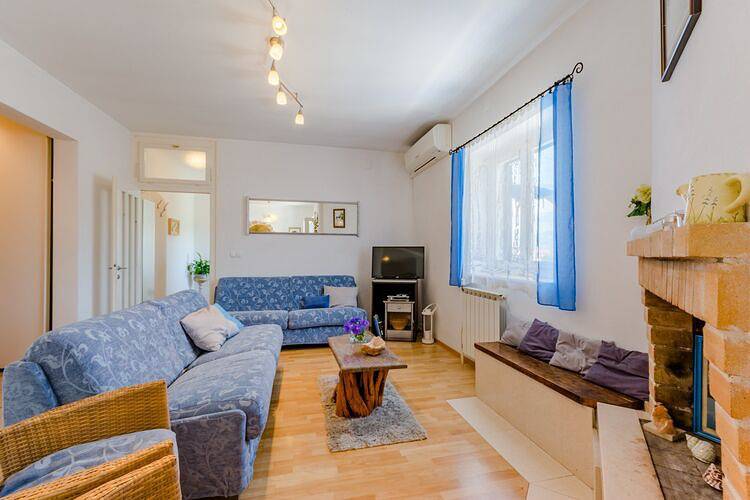 Villa für 6 Personen in Postira, Split-Dalmatien