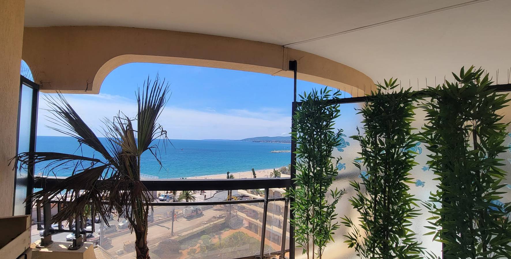 Appartement entier, Appartement 3p avec terrasse en front de mer in Fréjus Plage, Fréjus