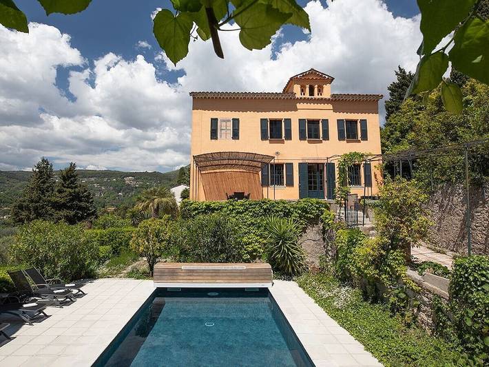 Villa per 8 persone, con Terrazza e Giardino nonché Piscina e Panorama a Grasse