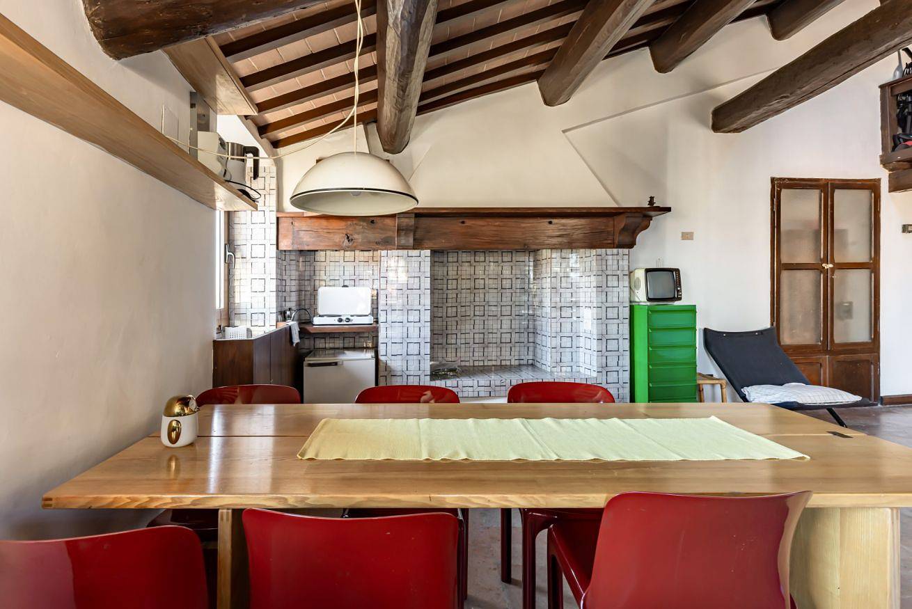 Apartamento entero, Historic Perugia Apartment with Rooftop Views in Perugia, Provincia de Perugia