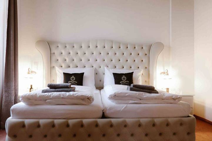 Versailles Luxury Suite 5 Guests Aurolzmünster in Aurolzmünster, Innviertel