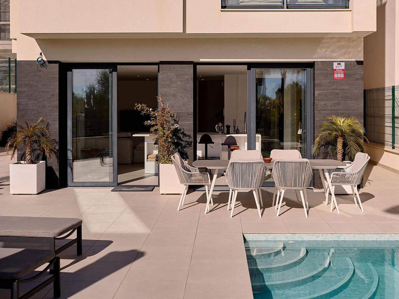 Villa de lujo con piscina privada, aire acondicionado, wifi y aparcamiento en Polop in Polop de la Marina, Costa Blanca