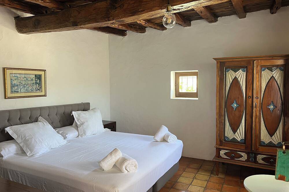 Propriété rural Idéal pour les couples qui aiment la nature environnante et la tranquillité. in Buscastell, Sant Antoni de Portmany