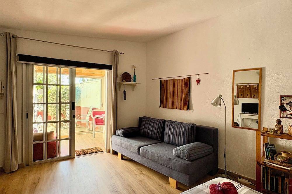 Entire apartment, Quiet Apartment Among Gardens in Guajara, San Cristóbal de La Laguna