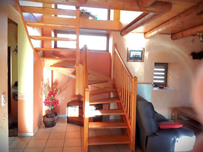 Location de vacances pour 6 personnes, avec terrasse, animaux acceptés à Valprivas - 4