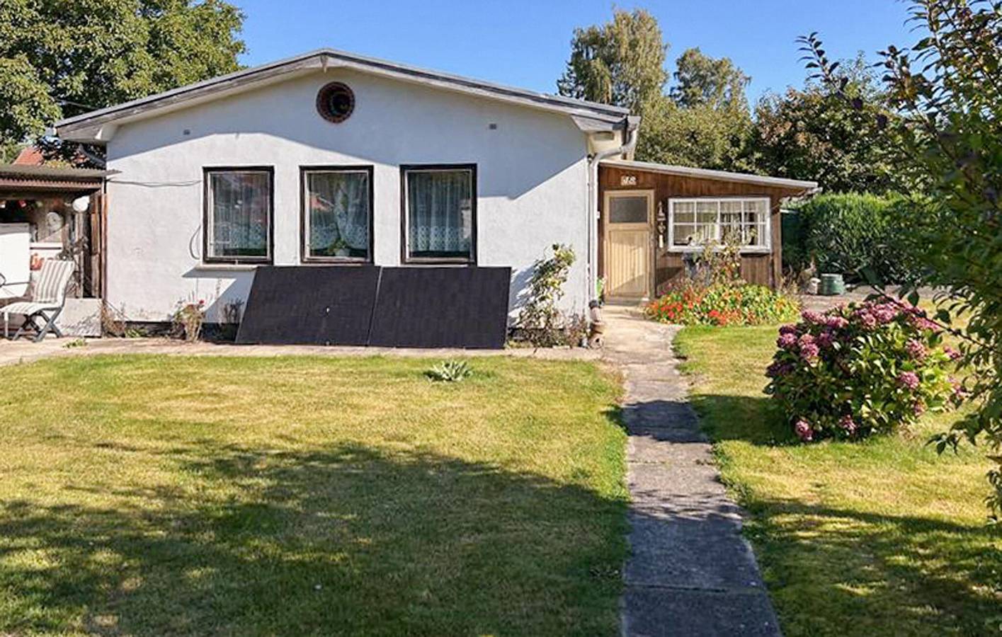 Gemütliche Wohnung mit Terrasse & Parkplatz, 2,5km nach Wittenförden in Schwerin, Schweriner See