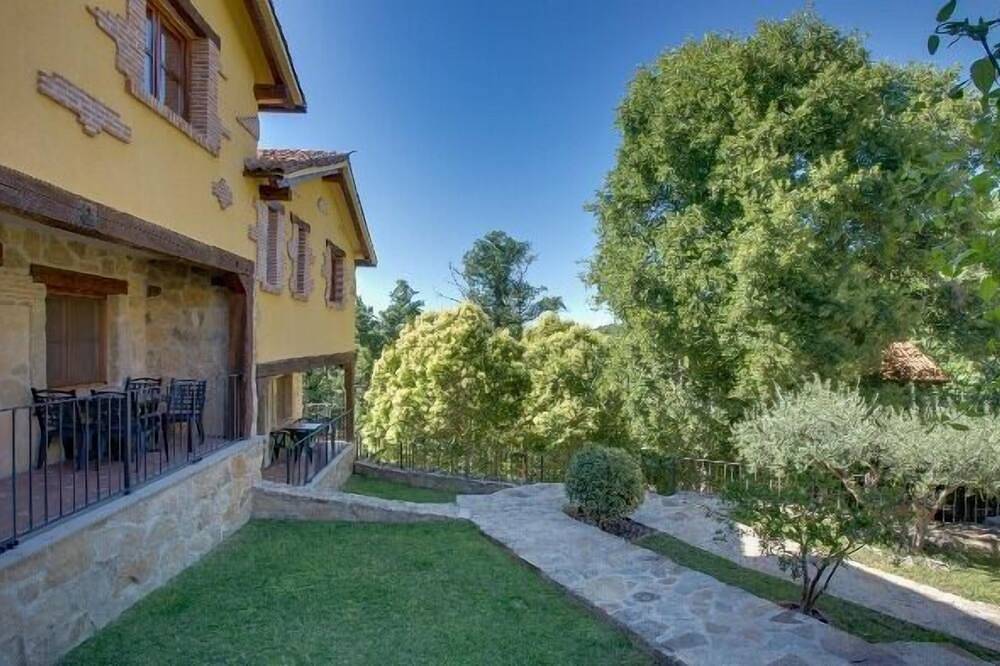 Casa Rural Acebuche Dein perfekter Landurlaub im Herzen des Valle del Ambroz 🌄✨ in Casas del Monte, Cáceres Region