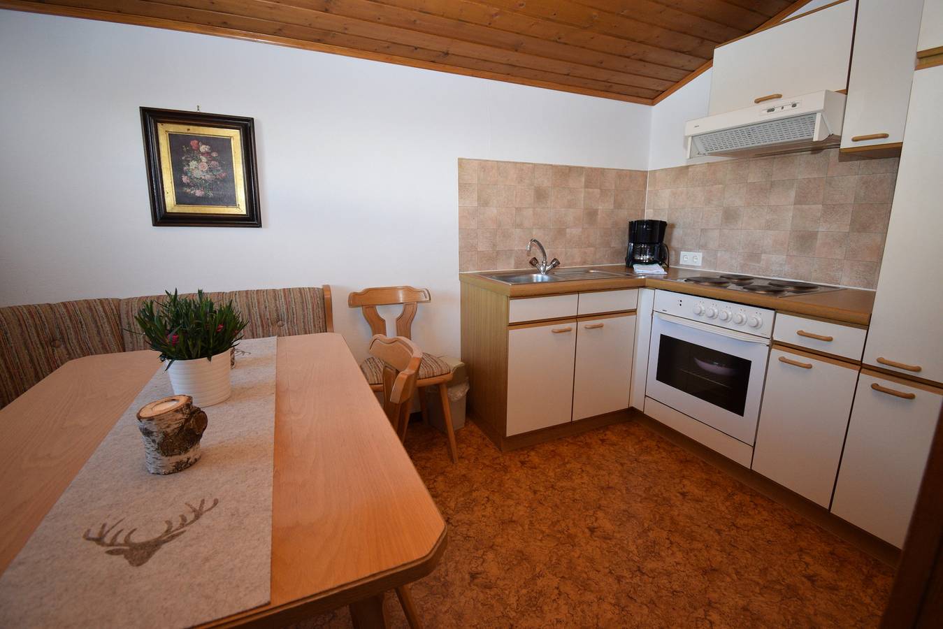 Ganze Ferienwohnung, Tirolstüberl in Lechtaler Alpen, Bichlbach