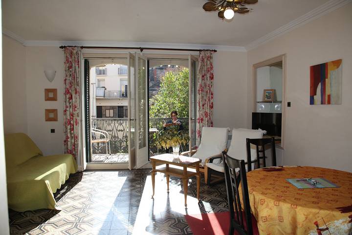 Gîte pour 3 personnes, avec jardin dans Office De Tourisme D Amelie Les Bains - 3