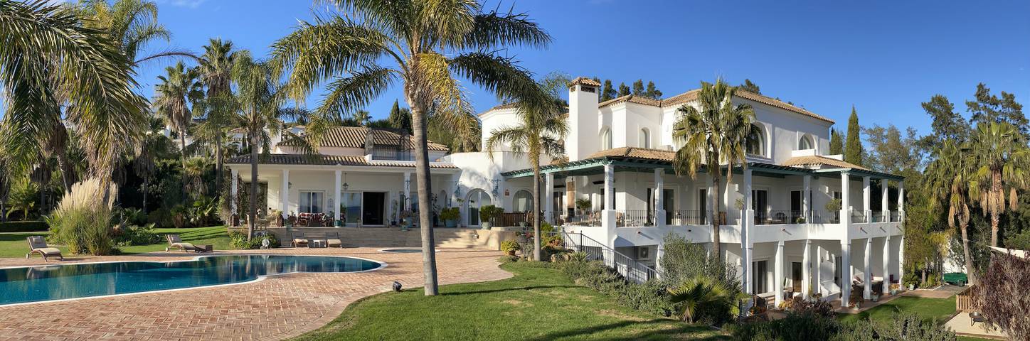 48. Luxury Eco Villa with Pool, Jacuzzi & Daily Br in Benalup-Casas Viejas, Costa de la Luz