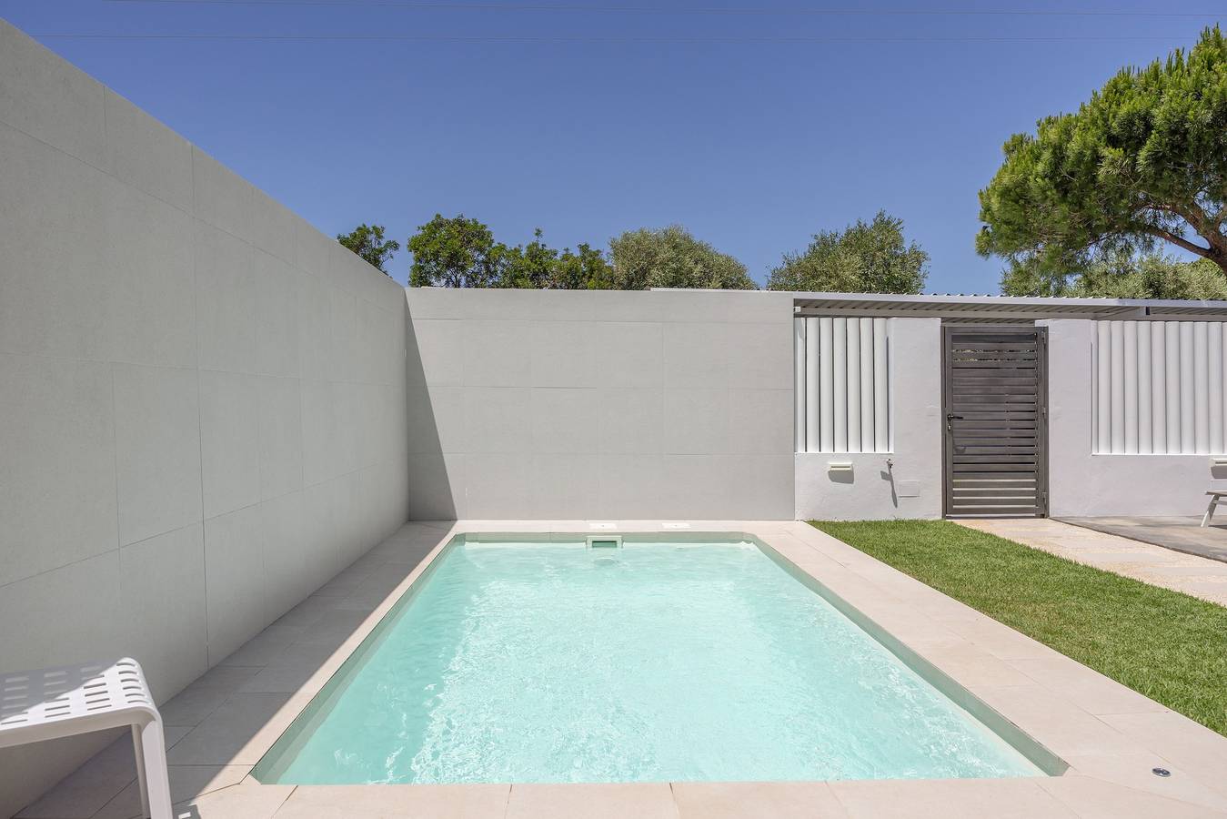 Casita Meraki 3 avec piscine intérieure chauffée, jardin, terrasse et Wi-Fi in Playa La Barrosa, Chiclana de la Frontera