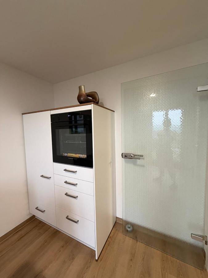 Ferienwohnung für 6 Personen, mit Terrasse und Garten sowie Ausblick in Metzingen - 3