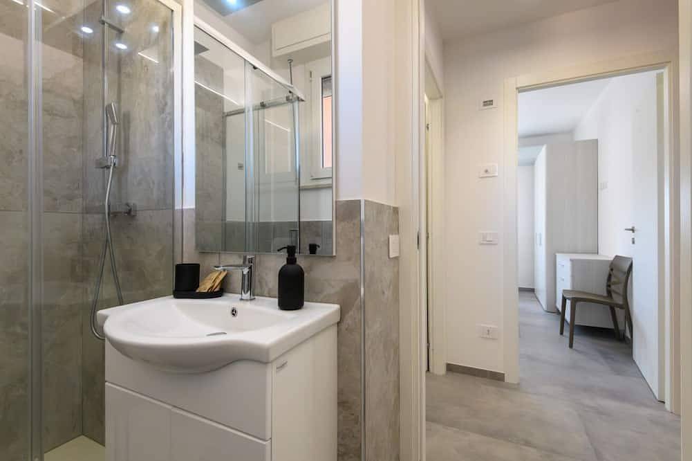 Entire apartment, A bright and practical 60 square meters apartment, perfect for two people, located on the second floor of a building with an elevator (Not accessible to people with disabilities).The property is situated in a quiet area and is ideally located for those w in Marotta, Mondolfo Region
