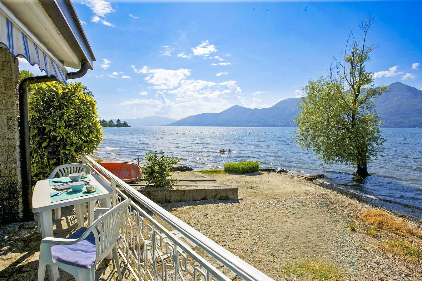 Casa Azzurra in Germignaga, Lago Maggiore (Lombardei)