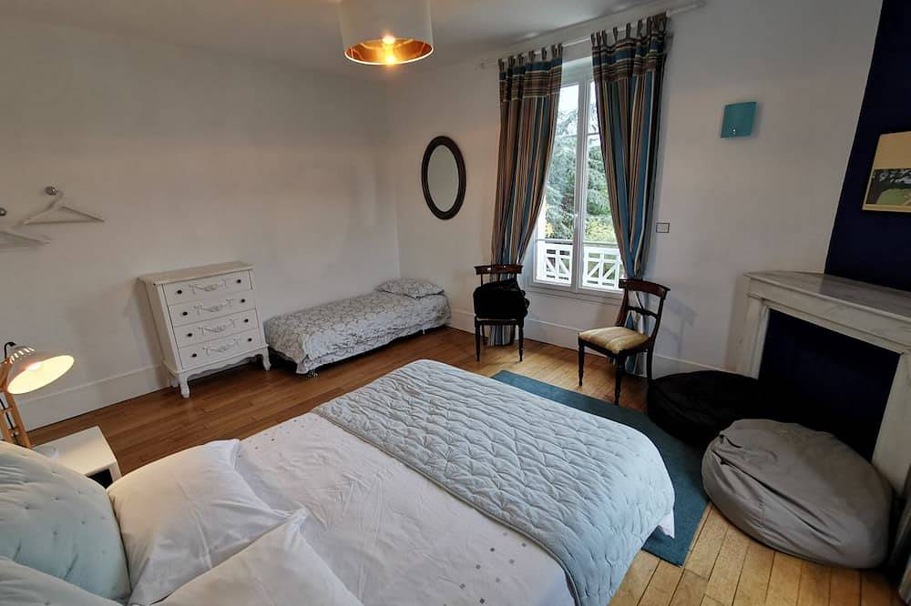 Belle maison familiale 12p avec piscine à proximité des Châteaux et de Blois in Cellettes, Région de Blois