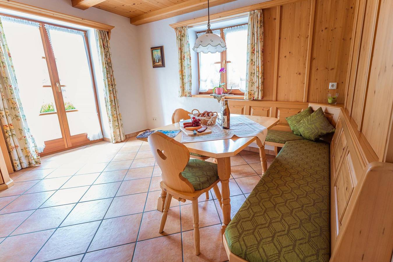 Ganze Ferienwohnung, "Simetsberg", Fewo, 2 Schlafräume, Du und Wc in Wallgau, Walchensee