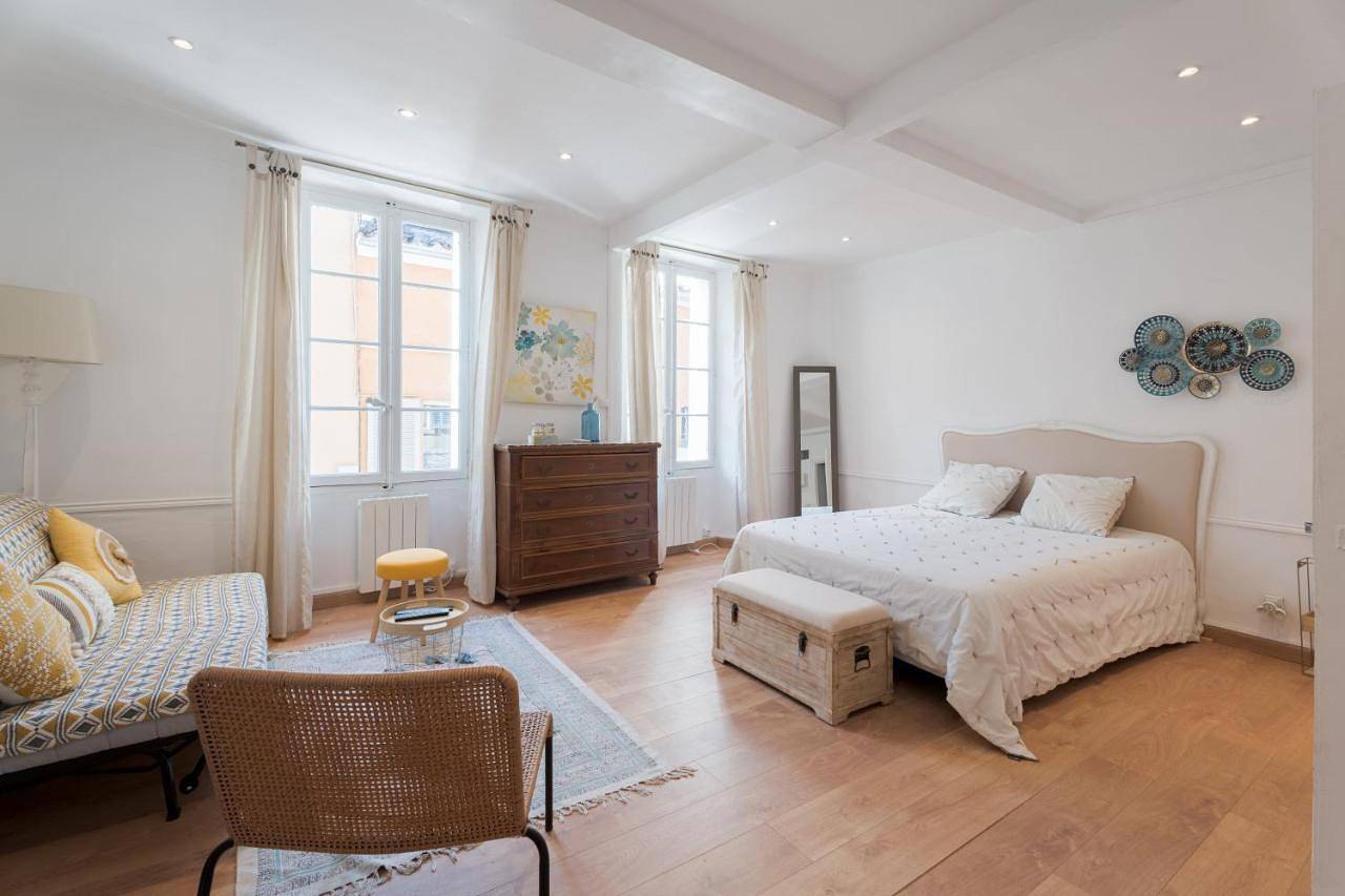 Appartement entier, Nid d amour en plein coeur des clochets in Le Beausset, Côte méditerranéenne (France)