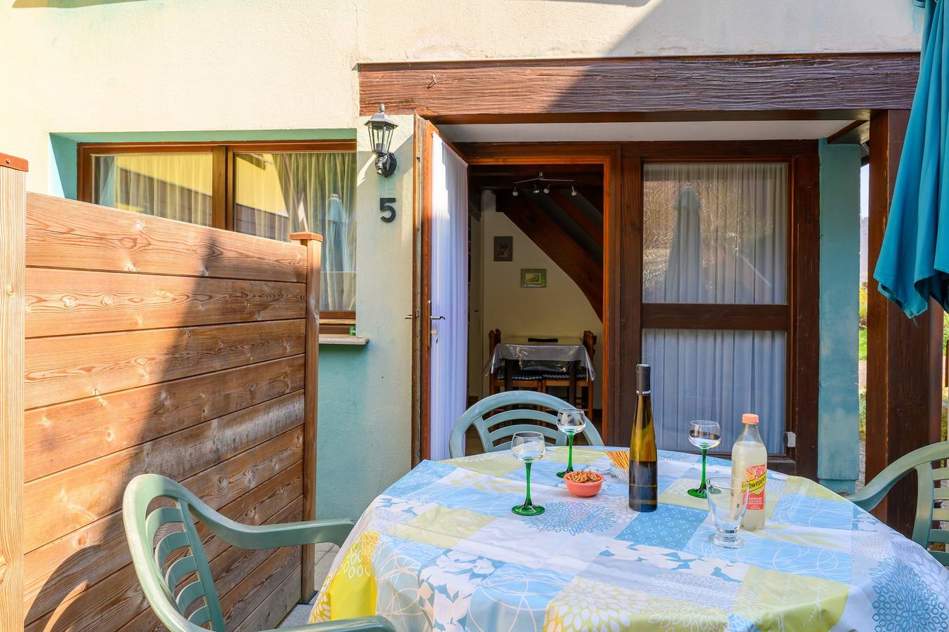 Gîte Riesling près de Colmar : Vue Montagne, Terrasse Privée et Wi-Fi in Kaysersberg, Parc naturel régional des Ballons des Vosges