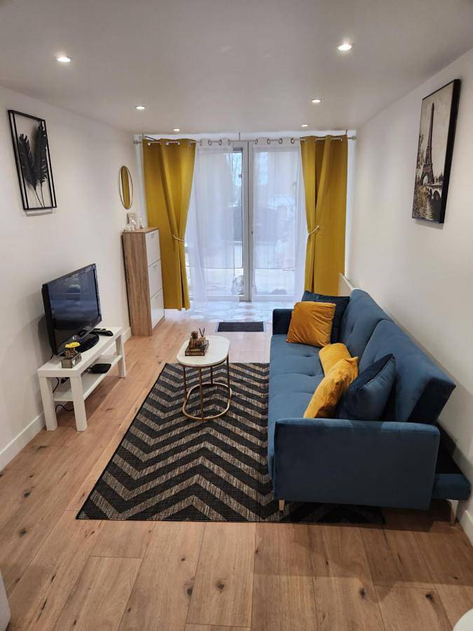 Gîte pour 4 personnes, avec vue et jardin à Duvy