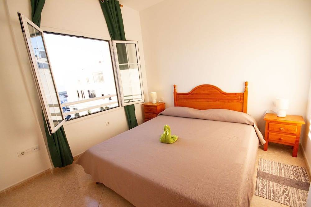 Entire apartment, Apartment along beach, sea views, free Wifi and Tv St in Playa de Gran Tarajal, Gran Tarajal