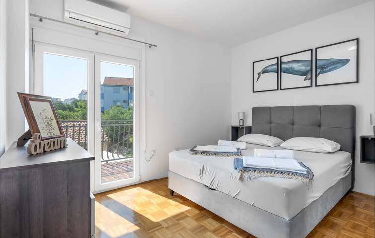 Ferienwohnung für 10 Personen, mit Pool und Terrasse auf Murter - 4