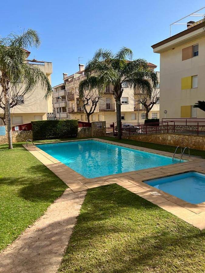 Gîte pour 4 personnes, avec Balcon et Terrasse ainsi que Jardin et Bassin pour enfant dans les Cases d'Alcanar