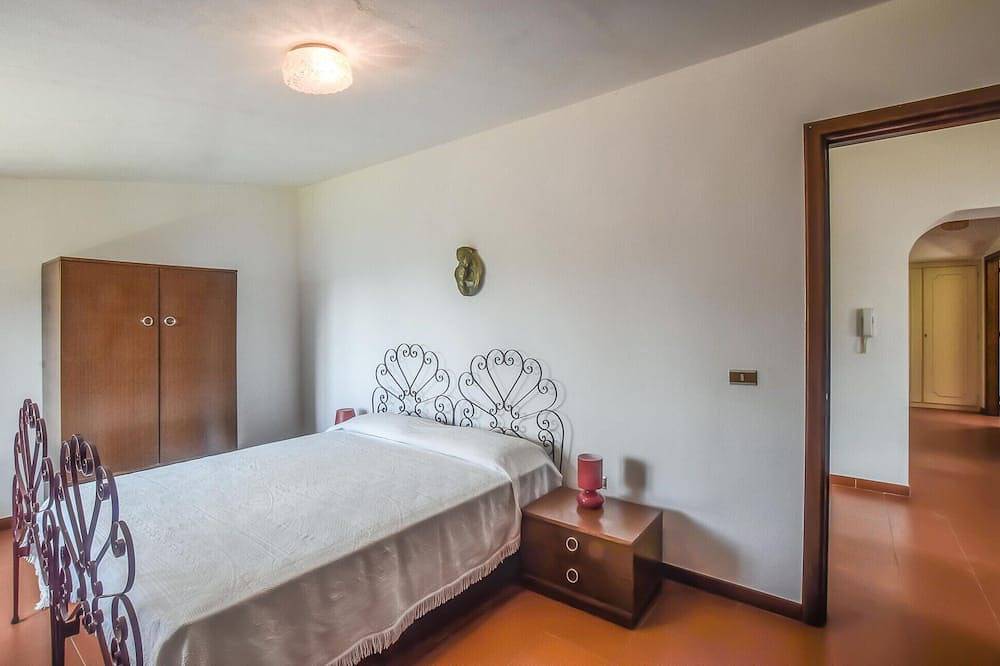 Nice home in Cetraro - San Pietro in Cetraro, Tyrrhenian Coast Kalabria