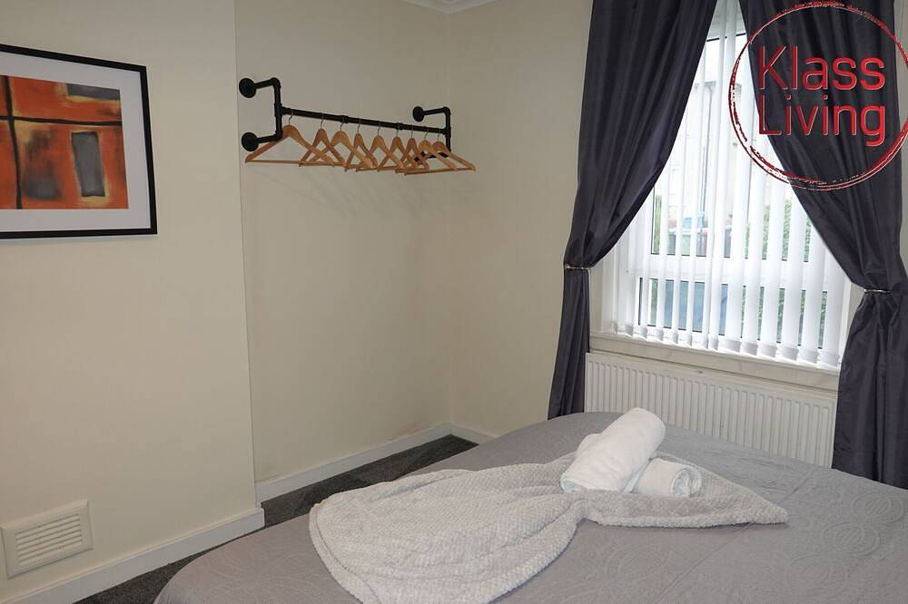 Entire apartment, Ground floor apartment with free Parking and wifi in Hamilton, South Lanarkshire