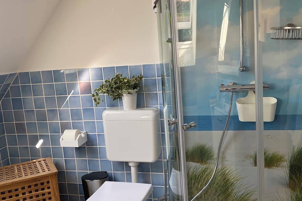 Ganze Wohnung, Helle Ferienwohnung in Alleinlage mit Blick in die Natur in Kating, Tönning