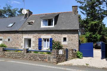 Gîte pour 4 personnes, avec jardin et vue à Quemper-Guézennec