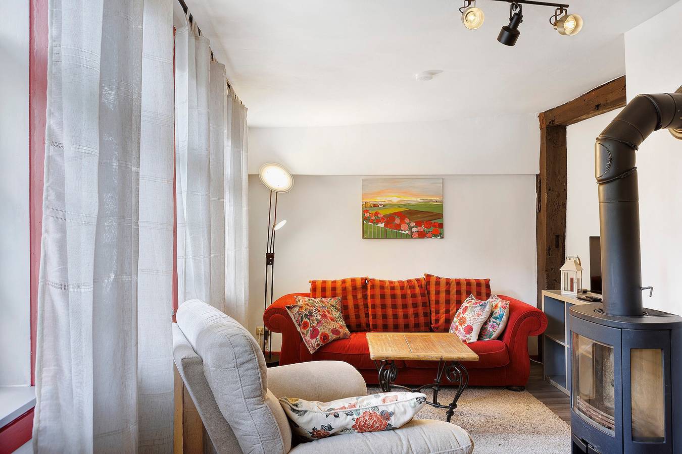 Ganze Wohnung, Apartment 'Zur Lupine' mit privatem Garten und Wi-Fi in Bebra, Hessisches Bergland