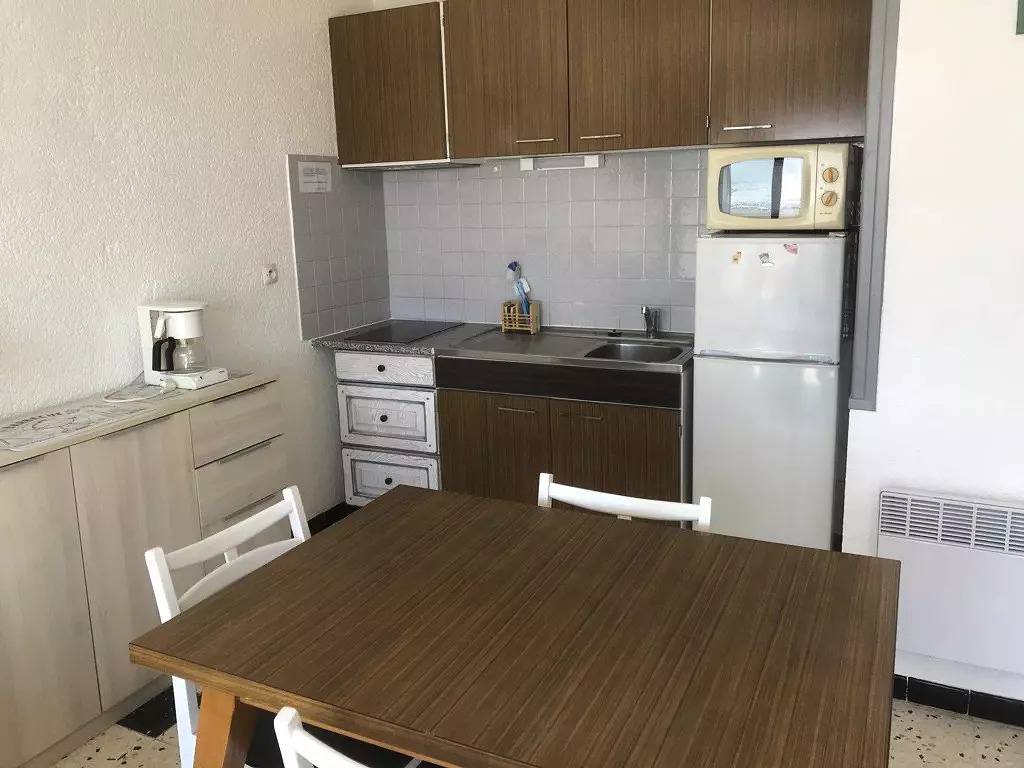 Estudio entero, 1st Floor Studio 4 beds Bord Of Sea in Port-la-Nouvelle, Côte d'Améthyste