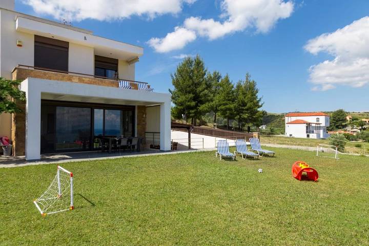 Ferienhaus für 12 Personen, mit Balkon und Terrasse sowie Garten und Ausblick