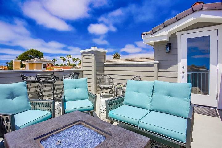 Vacation house for 10 people, with yard and balcony in La Jolla