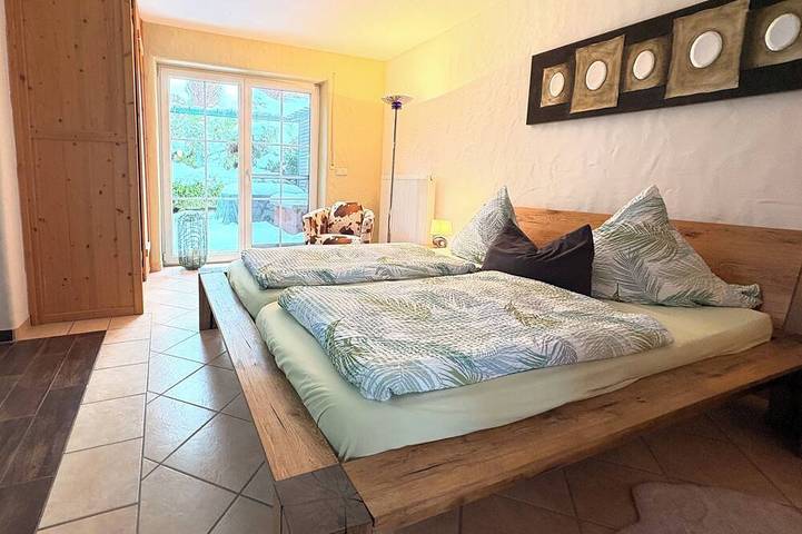 Ferienhaus für 4 Personen, mit Whirlpool und Terrasse sowie Garten und Sauna in Furth im Wald - 4