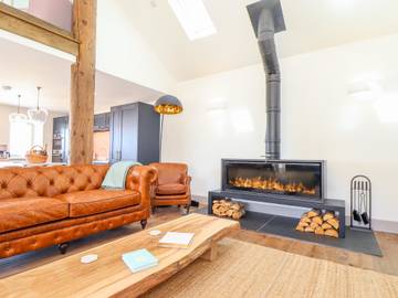 Glamping for 8 People in Cornwall, South West England, Photo 3