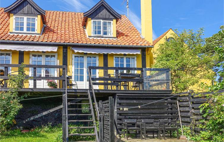 Ferielejlighed for 3 personer, med Terrasse i Svaneke