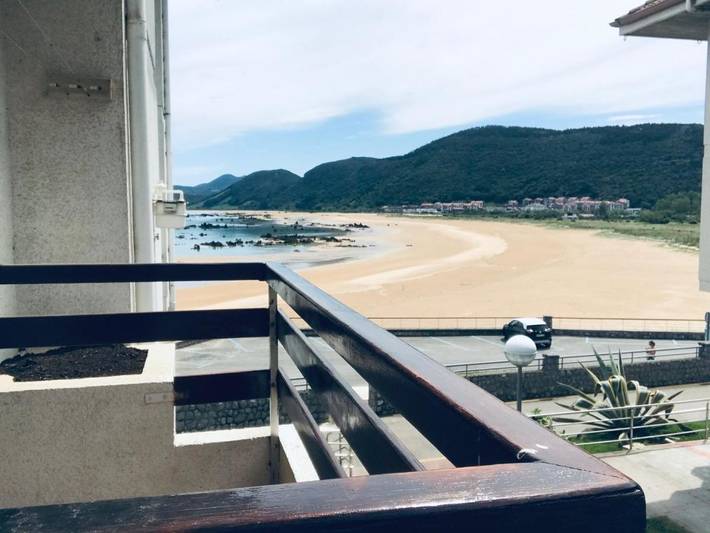 Apartamento para 4 personas, con Balcón además de Terraza y Vistas en Noja