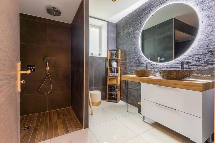 Gîte pour 2 personnes, avec jacuzzi et sauna à Le Creusot - 3