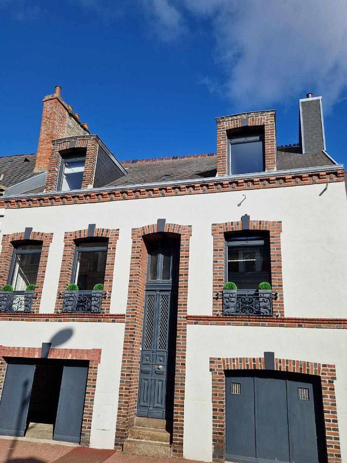 Three-Bedroom Holiday Home in Tourlaville, Cherbourg-en-Cotentin