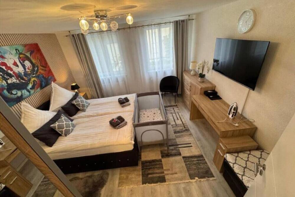 Ganze Wohnung, Family freundliche geräumige Design-Wohnung mit Balkon im Zentrum - Apolonialiving in Karlsruhe, Rheinebene