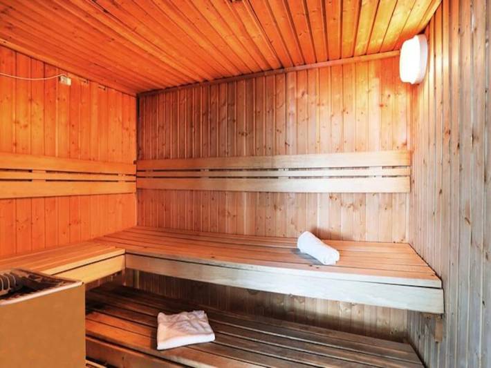 Chalet pour 4 personnes, avec piscine et sauna, animaux acceptés à Peyragudes - 4