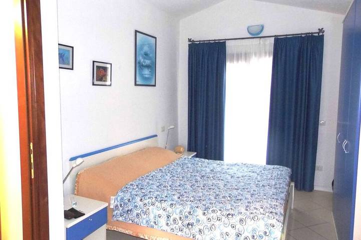 Villetta zur Anordnung Mit Gartens Des Meer  300Mt in Pittulongu, Olbia