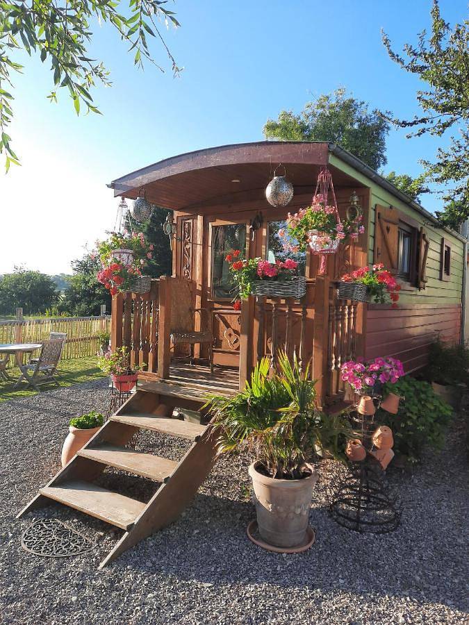 Location de vacances pour 2 personnes, avec vue et jardin à Pernes-lès-Boulogne