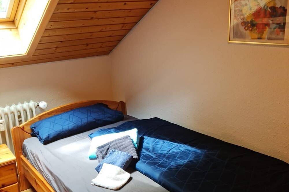 Ganze Wohnung, Ruhige Ferienwohnung mit Seeblick, Glasfaser & Parkplatz – ideal für Familien in Suedlicher Schwarzwald, Herrischried