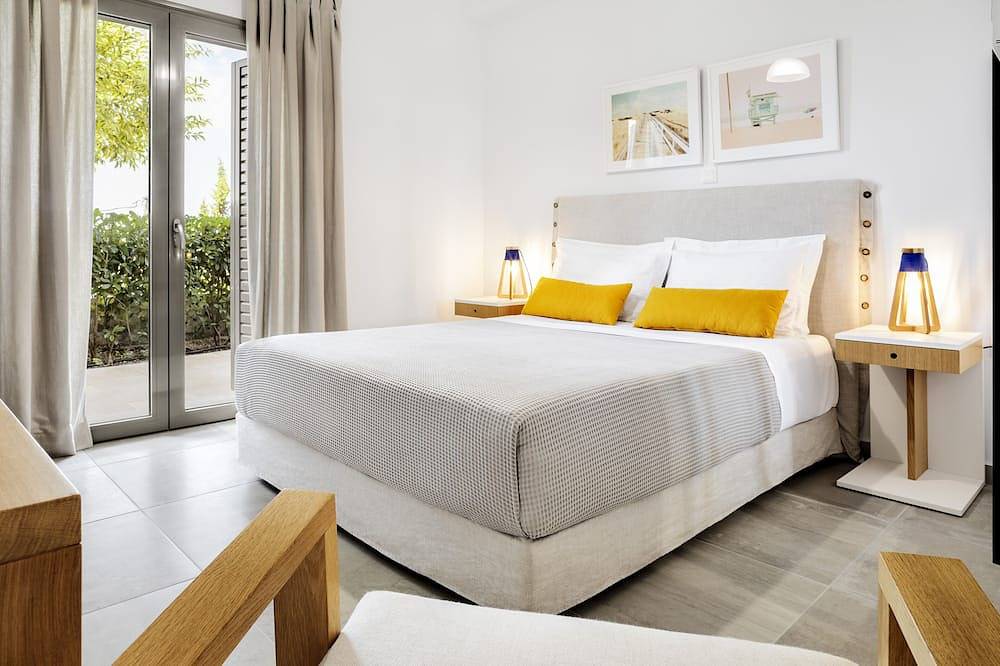 Vinblu Villa just a breath from the sea and the beautiful Agios Nikitas! in Agios Nikitas, Griechenland