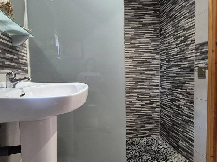 Gîte pour 6 personnes, avec jardin et terrasse, animaux acceptés - 1