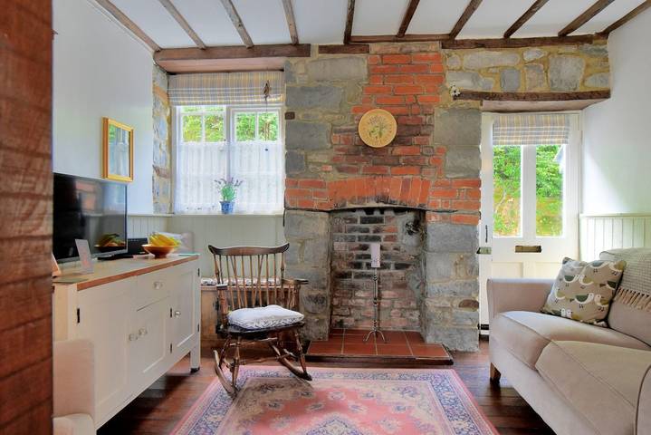 Lavender Cottage in Lyme Regis, Dorset