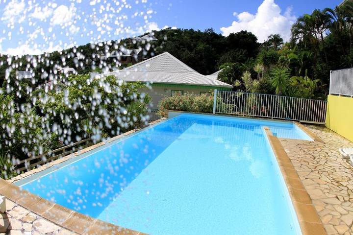 Hôtel pour 4 personnes, avec piscine et jardin dans Anse l'Etang - 4